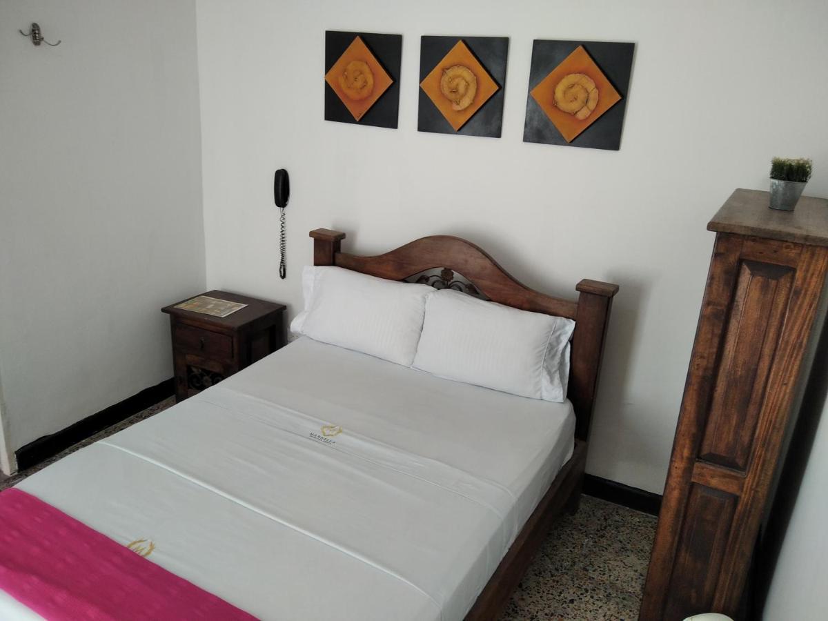 Hotel Maceo ميلغار المظهر الخارجي الصورة