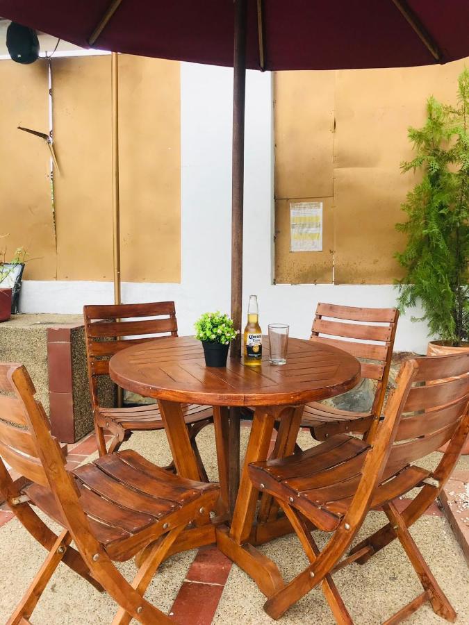 Hotel Maceo ميلغار المظهر الخارجي الصورة