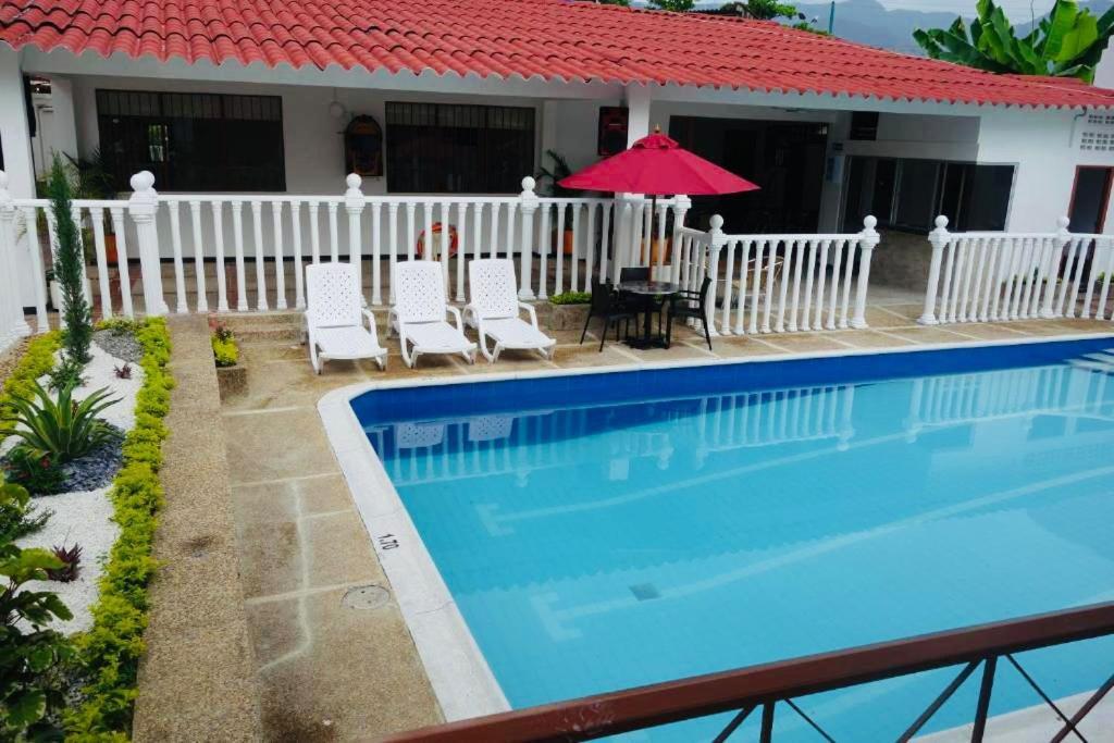 Hotel Maceo ميلغار المظهر الخارجي الصورة