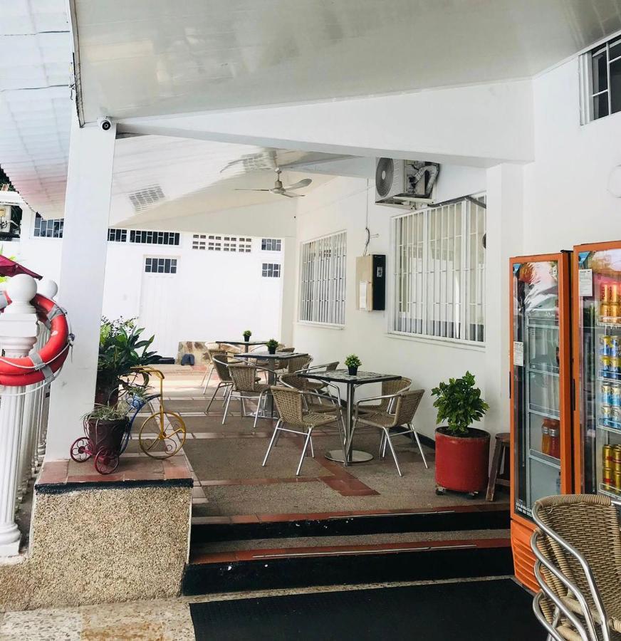 Hotel Maceo ميلغار المظهر الخارجي الصورة