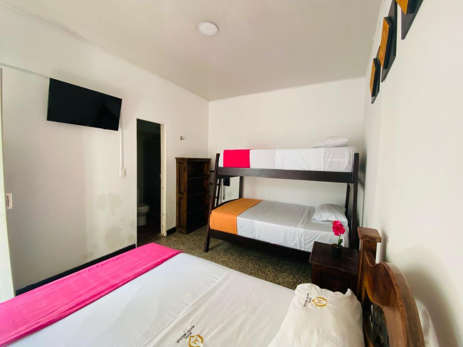Hotel Maceo ميلغار المظهر الخارجي الصورة