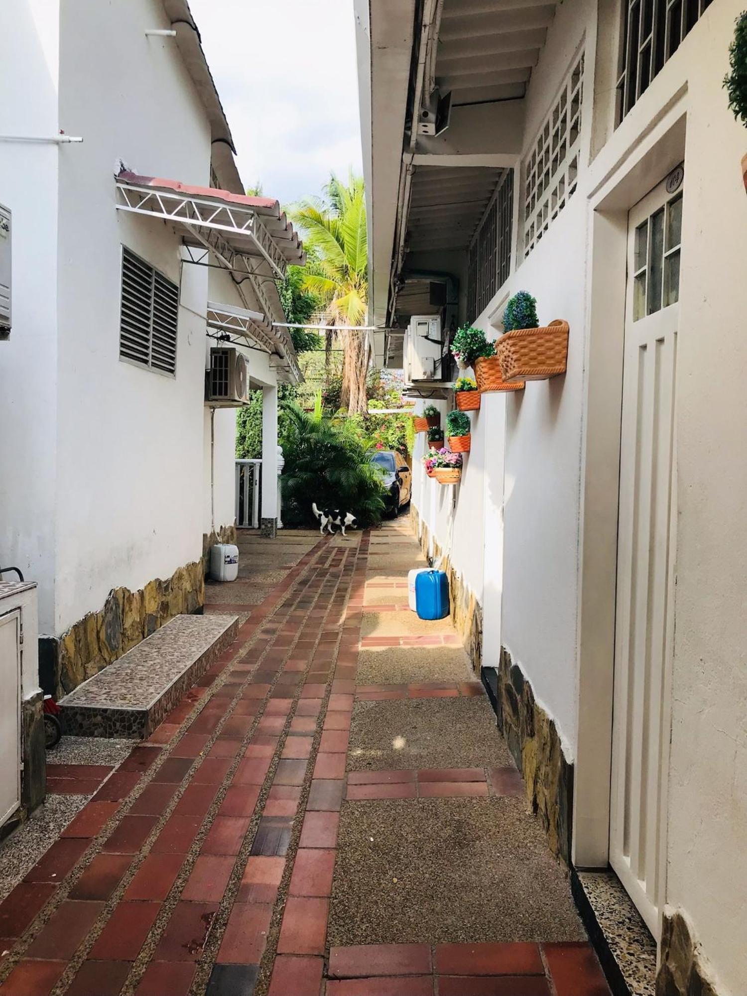 Hotel Maceo ميلغار المظهر الخارجي الصورة